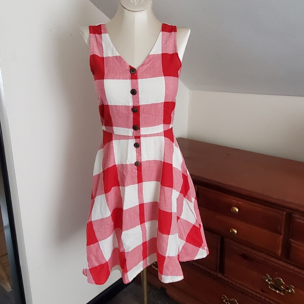 Modcloth Mata Traders Buffalo Plaid red white picnic dress XS